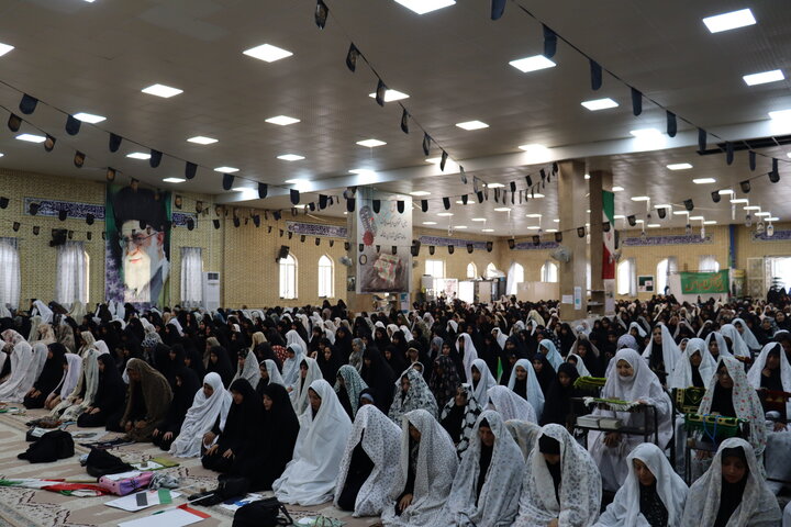 نمازجمعه دیّر به روایت تصویر