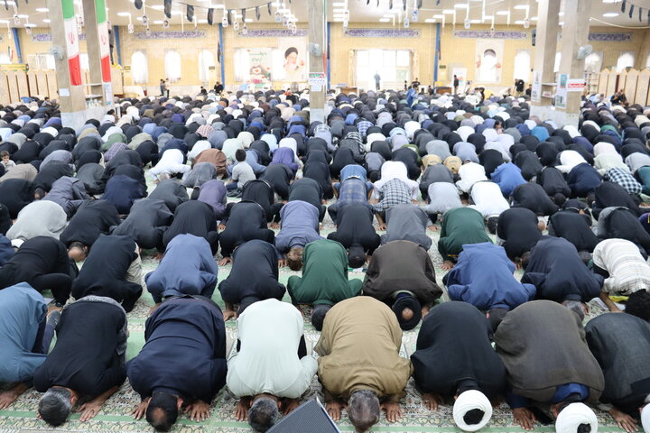 نمازجمعه دیّر به روایت تصویر