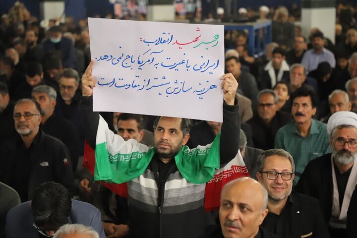 تصاویر/ حضور پر شور مردم در آیین عبادی سیاسی نماز جمعه شهرستان زاهدان