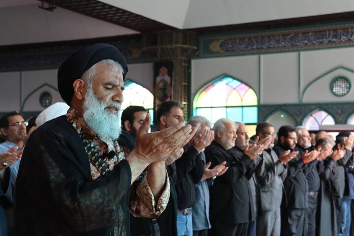 نماز جمعه اهواز با رنگ و بوی روز جهانی قدس