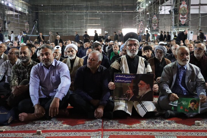 نماز جمعه اهواز با رنگ و بوی روز جهانی قدس
