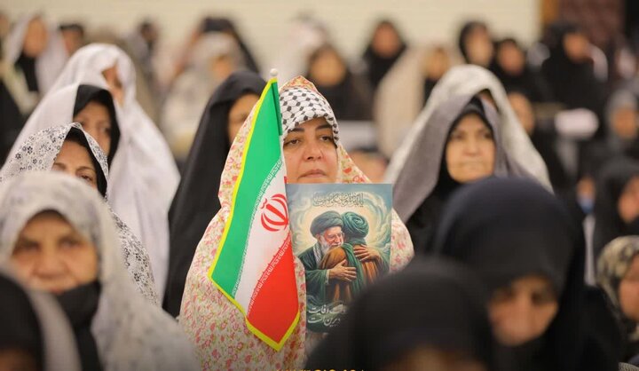 تصاویر/ نماز جمعه باشکوه ساوجبلاغ