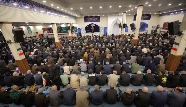 تصاویر/ نماز جمعه باشکوه ساوجبلاغ