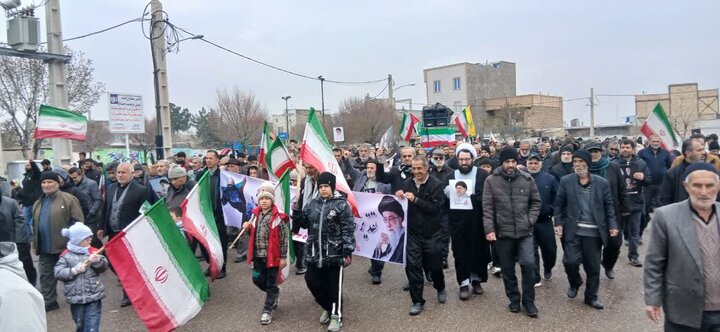 تصاویر / راهپمیایی روز قدس مردم شهر شریفیه قزوین