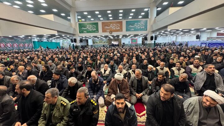 تصاویر/ نماز عبادی سیاسی جمعه در شهریار