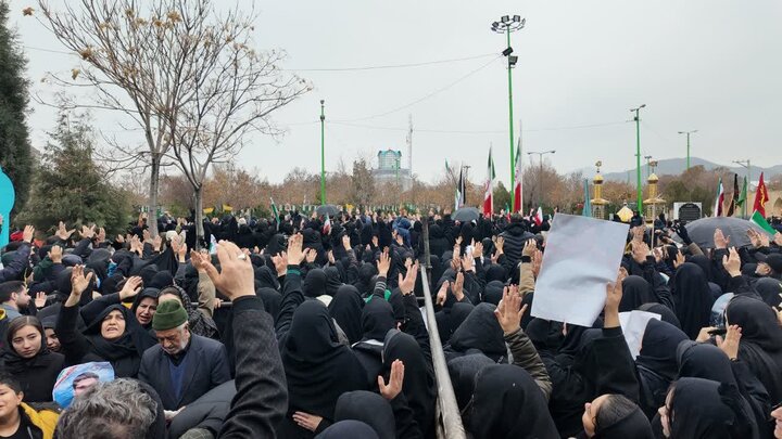 تصاویر/تشییع و خاکسپاری شهید وحید هاشمی در گلزار شهدای اراک