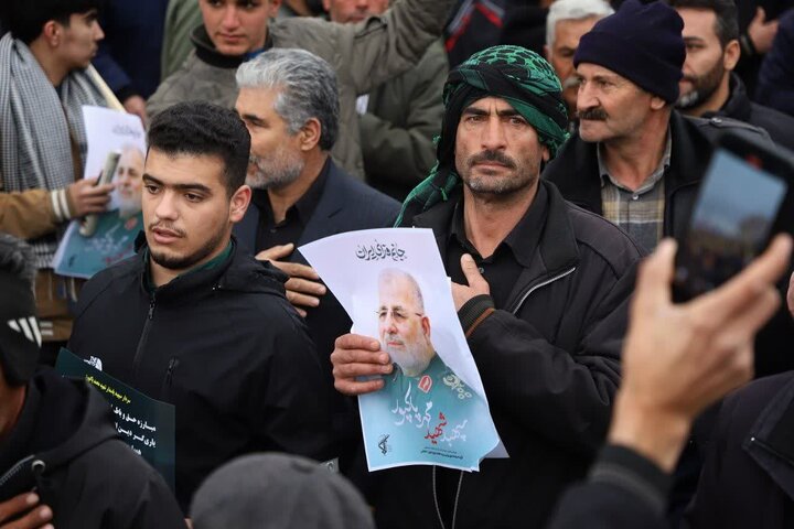 تصاویر/برگزاری مراسم تشییع و خاکسپاری سردار اسلام سپهبد شهید محمد پاکپور در روستای دهسد خنداب