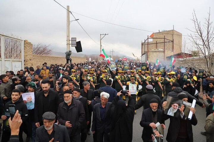 تصاویر/برگزاری مراسم تشییع و خاکسپاری سردار اسلام سپهبد شهید محمد پاکپور در روستای دهسد خنداب