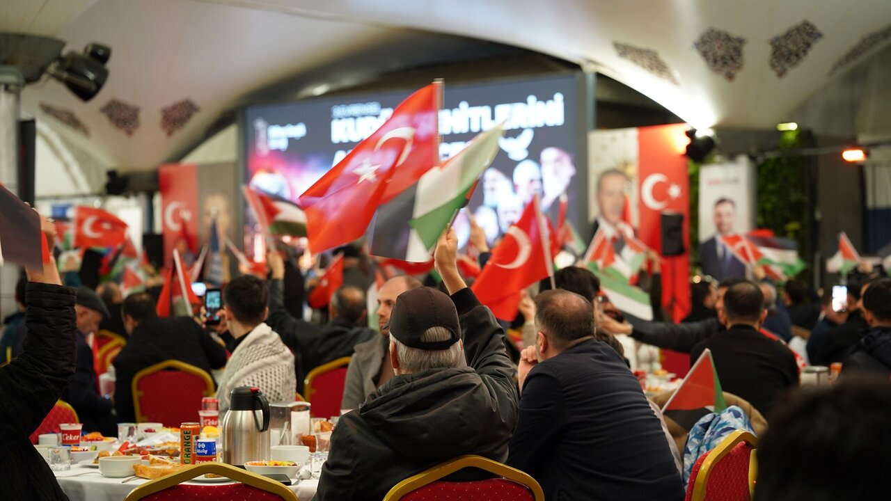 İstanbul'da Kudüs Şehitlerini Anma Gecesi Programı Düzenlendi