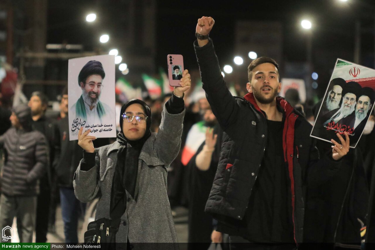 تصاویر| راهپیمایی دوازدهمین شب عزاداری شهادت رهبر انقلاب در بیرجند