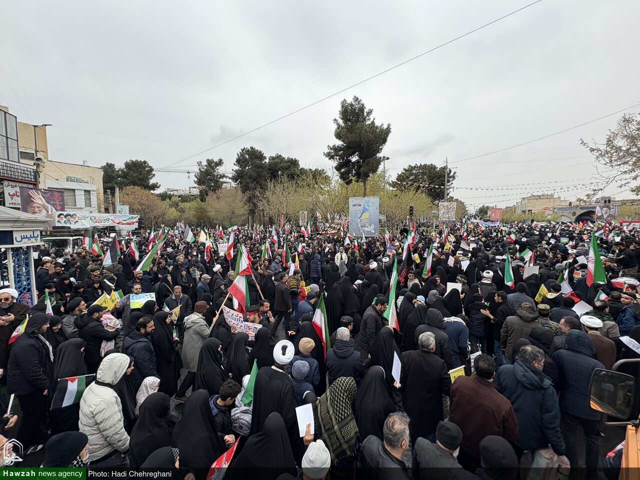 تصاویر / مراسم راهپیمایی باشکوه روز جهانی قدس در شهر مقدس قم
