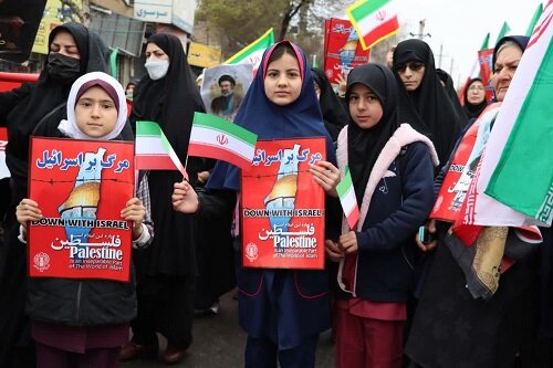 حضور با شکوه مردم البرز زیر بارش برف، باران و جنگنده های متجاوز+ تصاویر و ویدیو