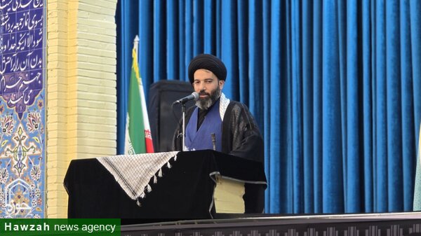ملت ایران در سخت‌ترین روزهای انقلاب ایستادگی کرد