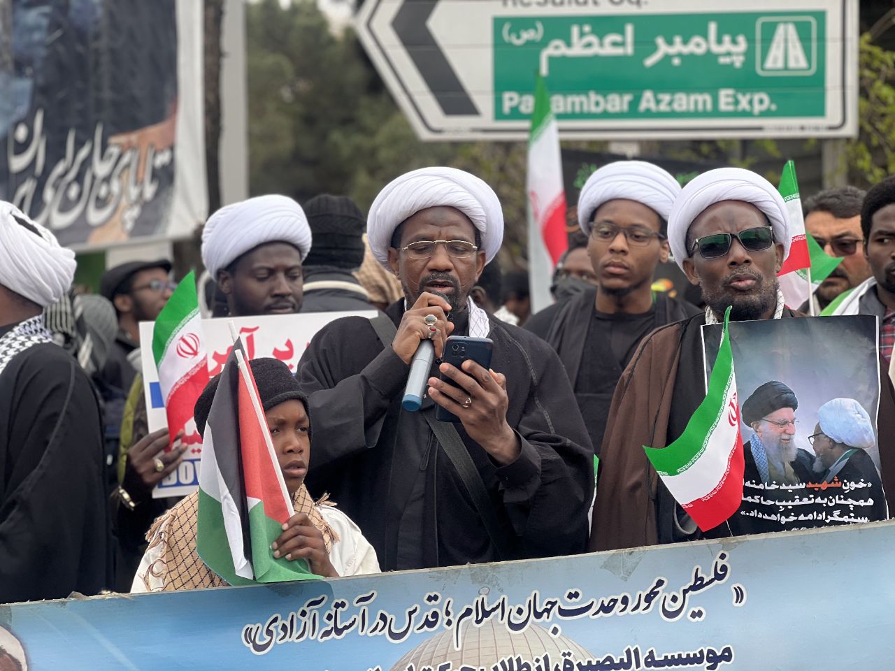 حضور باشکوه طلاب و دانشجویان نیجریهای در راهپیمایی روز قدس قم