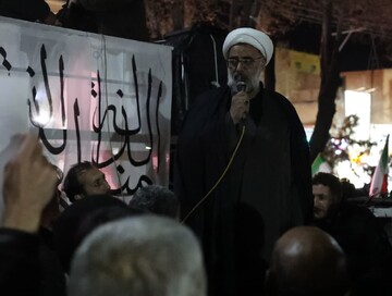 برگزاری جلسه انتخاب سومین رهبر انقلاب در سالنی معمولی نه در پناهگاه
