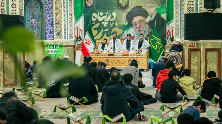تصاویر/شب بیست و چهارم آیین جزء خوانی قرآن کریم به روش حفظ خوانی در نجف ایران