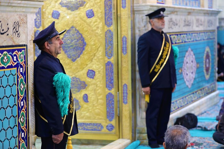 تصاویر/ آیین ترتیل خوانی قرآن کریم در امامزاده سید جعفر(ع) محمد استان یزد