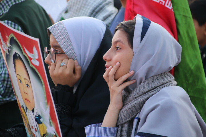 تصاویر/تجمع دانش آموزان کرمانی در اعتراض به کشتار آمریکایی صهیونیستی
