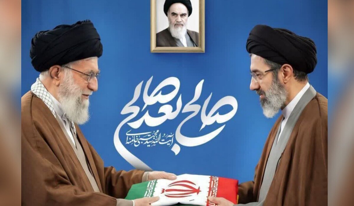 از شبهه تا روشنگری | آیا انتخاب رهبری با مردم سالاری دینی منافات دارد؟