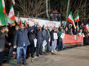 تجمع ایثارگران در بیعت با حضرت آیت‌الله خامنه‌ای و محکومیت حملات آمریکایی صهیونی+عکس