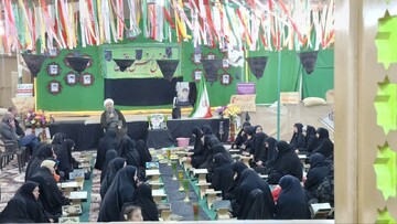 تصاویر/ آیین جزء خوانی قرآن حرم مطهر شهدای گمنام روستای حسین آباد کویر