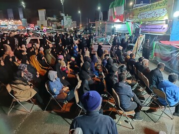 تصاویر/حضور باشکوه مردم سنندج  در شب ۲۳ اسفندماه در میدان آزادی