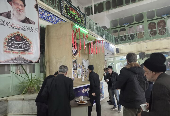 تصاویر/ حضور طلاب جهادی مدرسه علمیه آیت‌الله مدنی کاشانی(ره) کنار مردم مقاوم