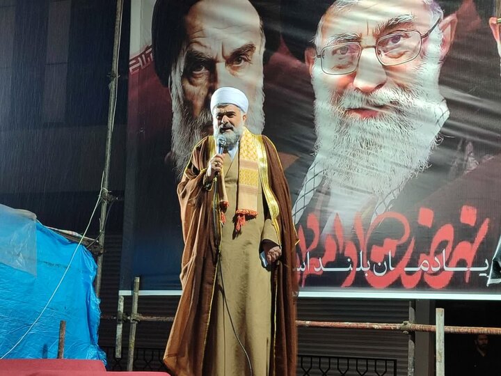 تصاویر/حضور باشکوه مردم سنندج  در شب 23 اسفندماه در میدان آزادی