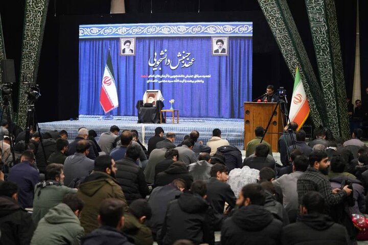 تصاویر/ عهد جنبش دانشجویی در مسجد دانشگاه تهران