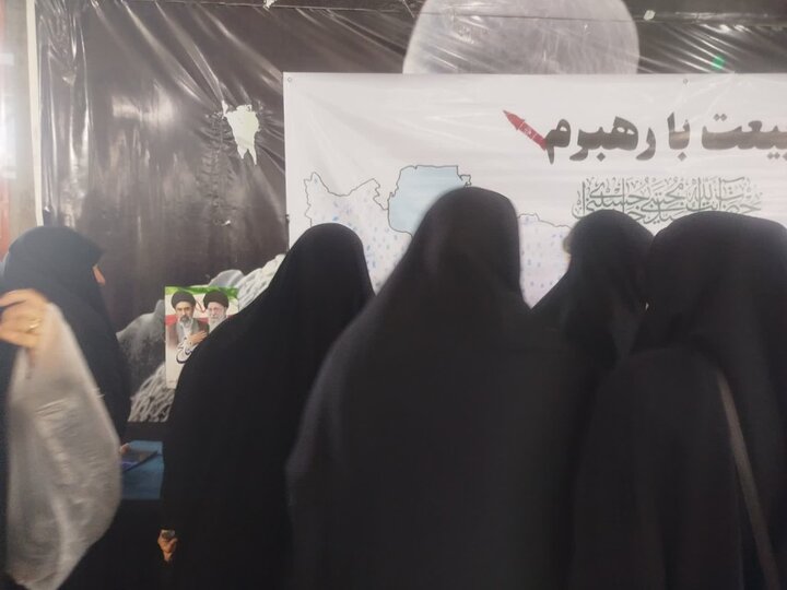 امضای طومار بیعت طلاب استان کرمان