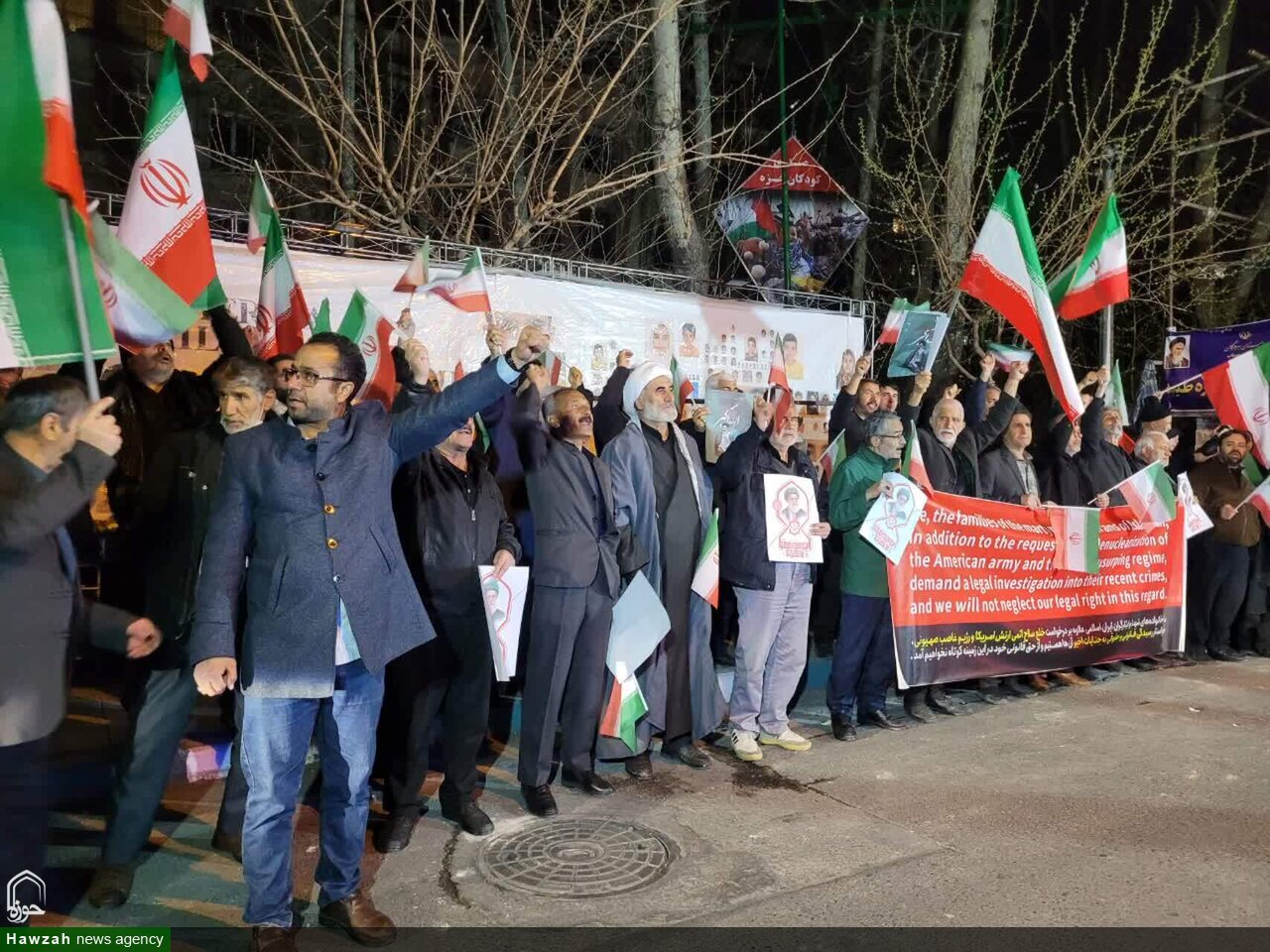 تجمع ایثارگران در بیعت با حضرت آیت‌الله خامنه‌ای و محکومیت حملات آمریکایی صهیونی+عکس