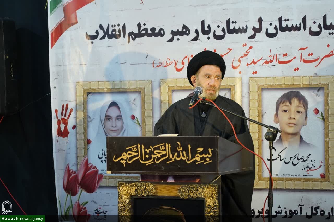 حفظ استقلال و رعایت کرامت انسانی، از علل دشمنی جهان استکبار علیه ملت ایران است
