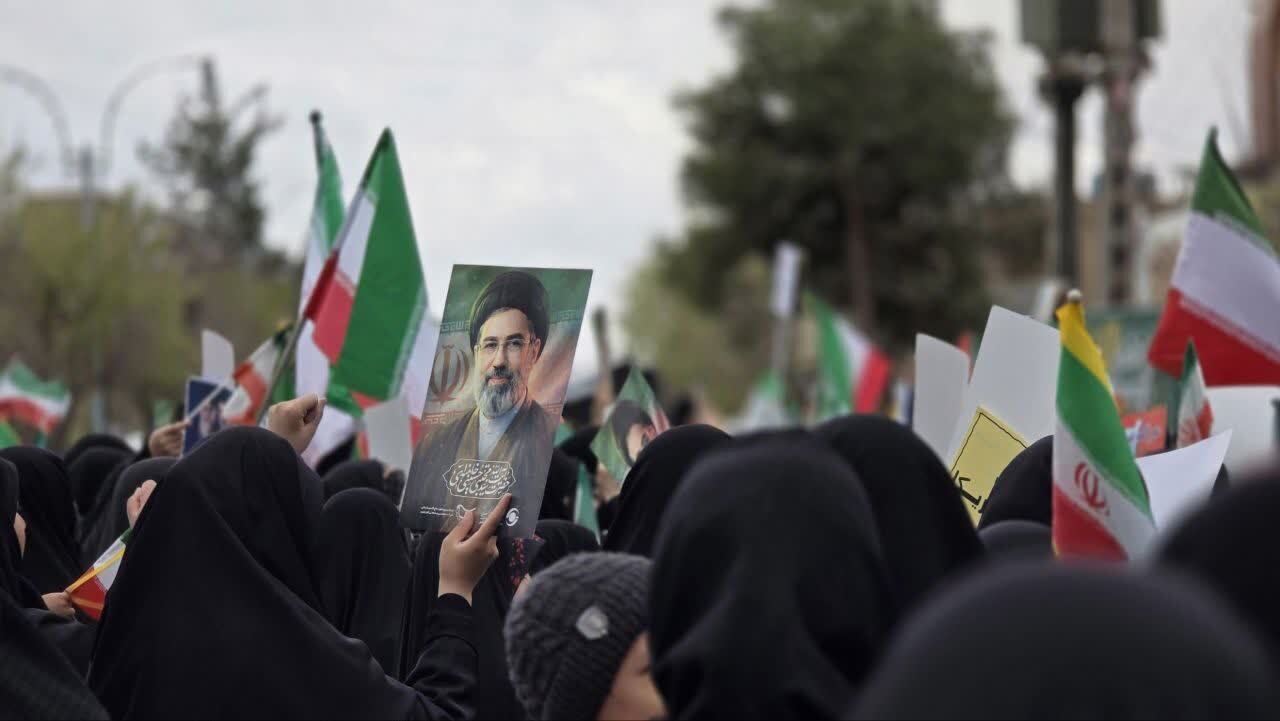 بانوان طلبه مدرسه علمیه نرجسیه سیرجان در صف مقدم جبهه جهاد رمضان+تصاویر
