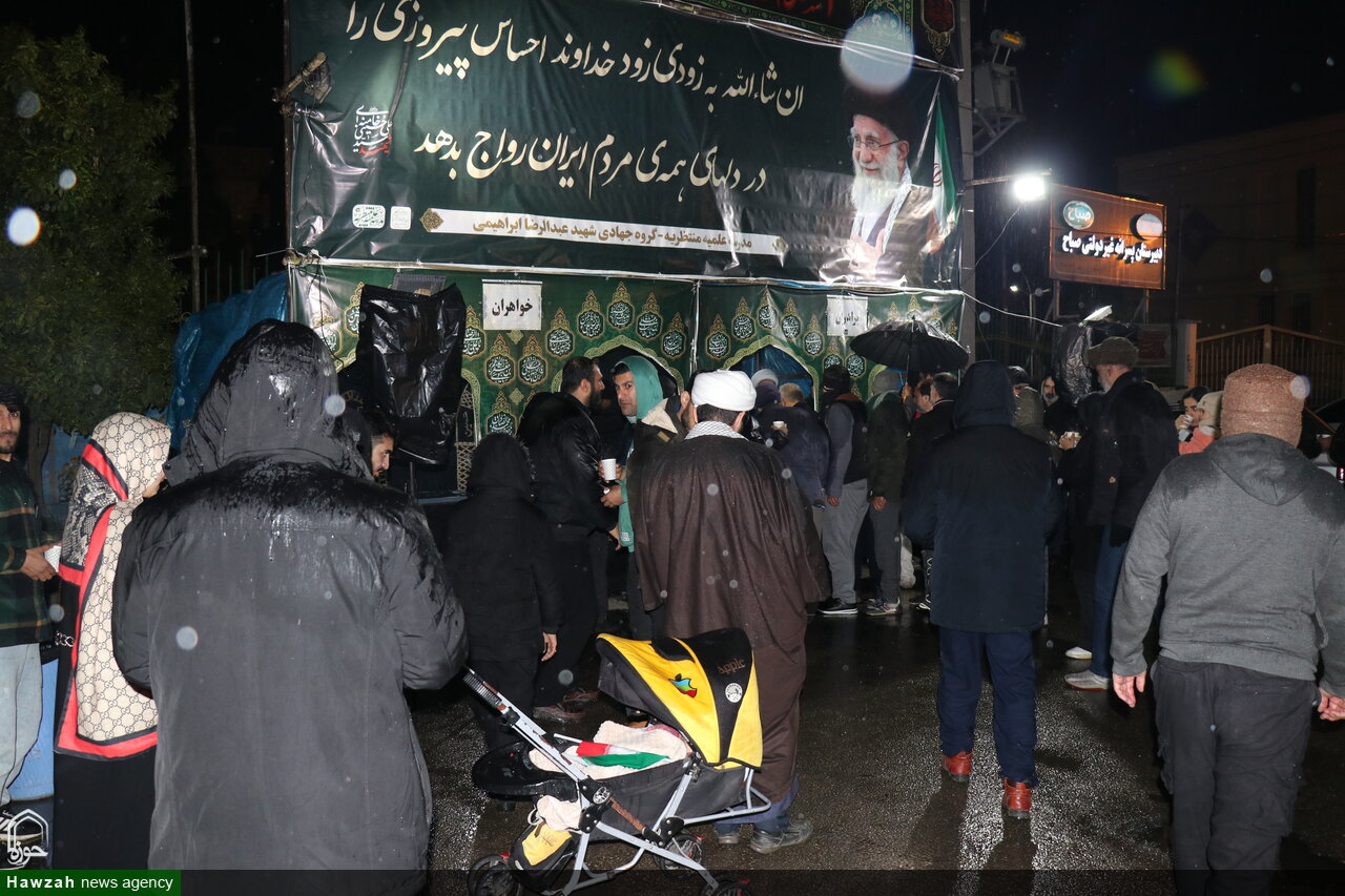 برگزاری موکب عزای مدرسه علمیه منتظریه (عج) در پی شهادت قائد امت+تصاویر