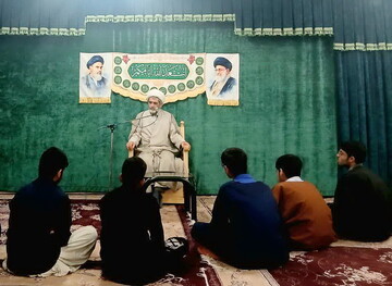 تصاویر/ نشست هیئت ابناءالحیدر طلاب مدرسه علمیه امیرالمؤمنین(ع) آران و بیدگل