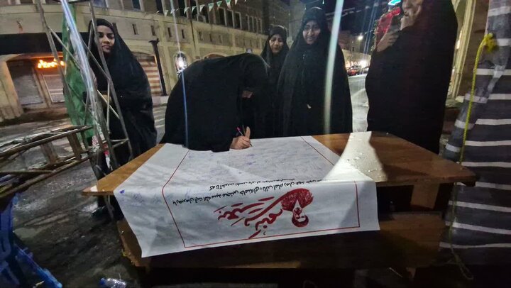 امضای طومار بیعت طلاب استان کرمان