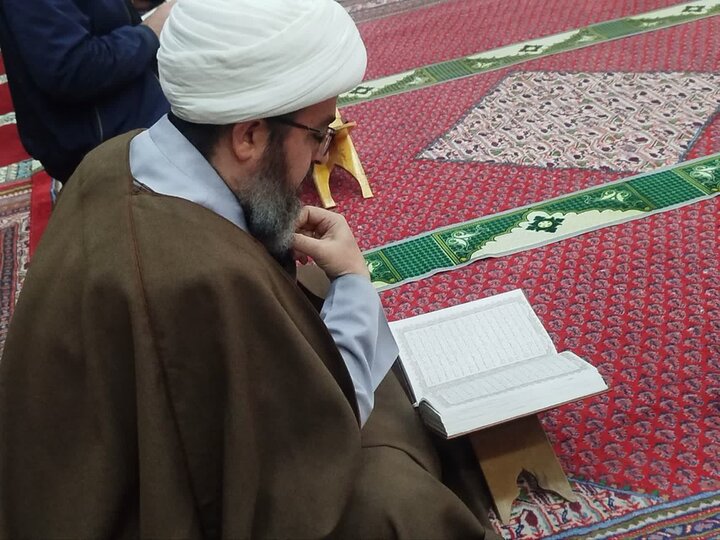 تصاویر/ محفل انس با قرآن به یاد شهدای جنگ رمضان در مسجد ولیعصر(عج)