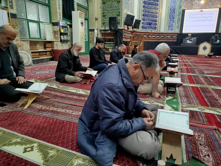 تصاویر/ محفل انس با قرآن به یاد شهدای جنگ رمضان در مسجد ولیعصر(عج)