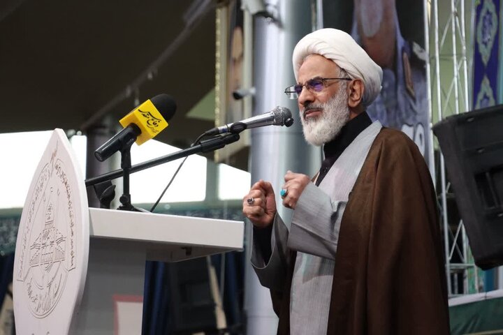 تصاویر/مراسم بزرگداشت سپهبد شهید محمد پاکپور و شهیده دکتر مهسا طاهری در اراک