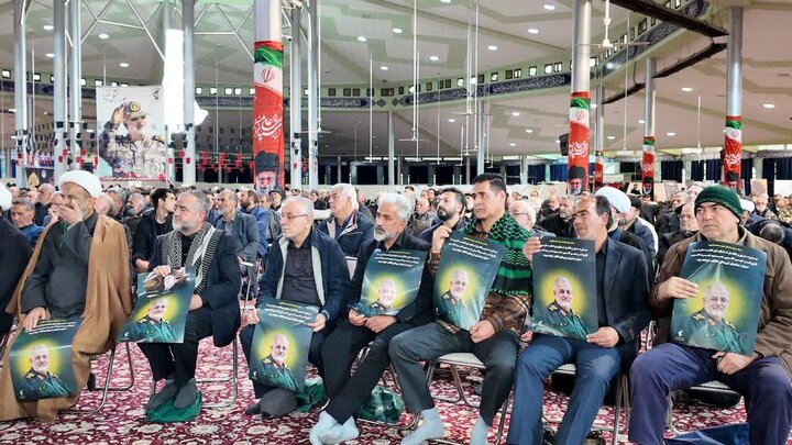 تصاویر/مراسم بزرگداشت سپهبد شهید محمد پاکپور و شهیده دکتر مهسا طاهری در اراک