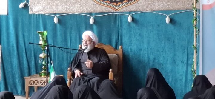 بیعت طلاب مدرسه علمیه الزهرا و فاطمه‌الزهرا اراک با حضرت آیت الله سید مجتبی خامنه‌ای