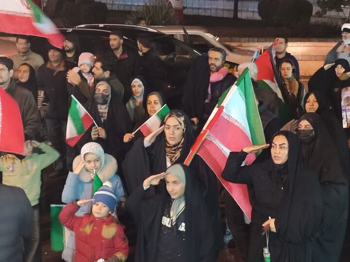 تصاویر/اجتماع و تجدید بیعت مردم سنندج با آیت الله سید مجتبی خامنه‌ای
