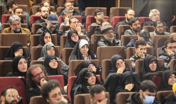 تصاویر/ عهد جمعی هنرمندان با حضرت آیت‌الله سید مجتبی خامنه‌ای