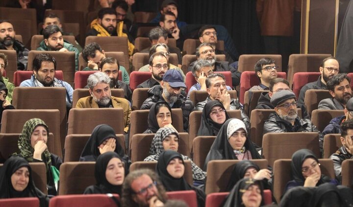 تصاویر/ عهد جمعی هنرمندان با حضرت آیت‌الله سید مجتبی خامنه‌ای