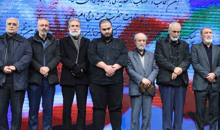 تصاویر/ عهد جمعی هنرمندان با حضرت آیت‌الله سید مجتبی خامنه‌ای