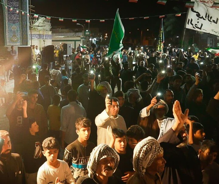تصاویر/بیعت اهالی کوی رزمندگان اهواز با سومین رهبر انقلاب اسلامی ایران