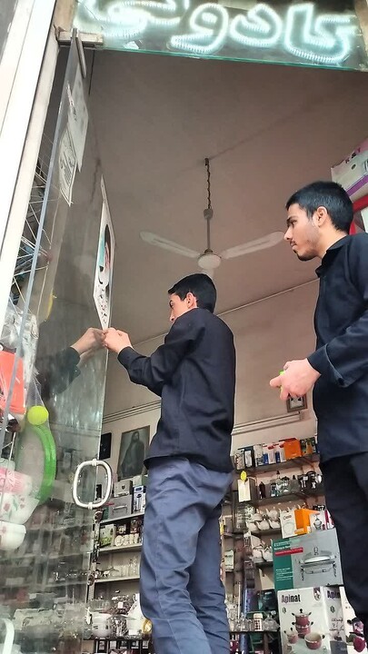 تصاویر/پوستر زنی طلاب کرمانی