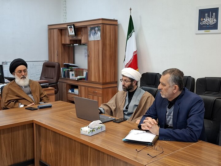 تصاویر/ نشست برگزیدگان هفدهمین جشنواره علامه حلی استان گیلان
