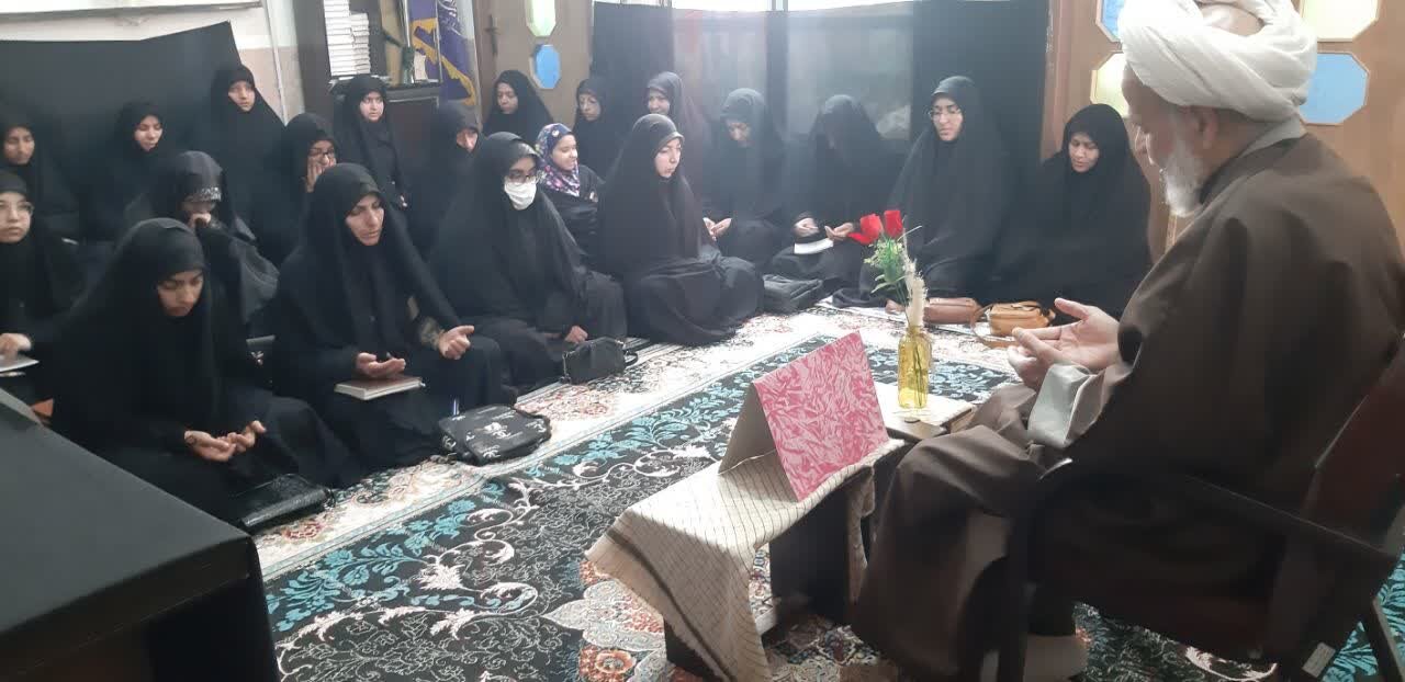 نشست بصیرتی مدرسه علمیه الزهرا(س) ماهان