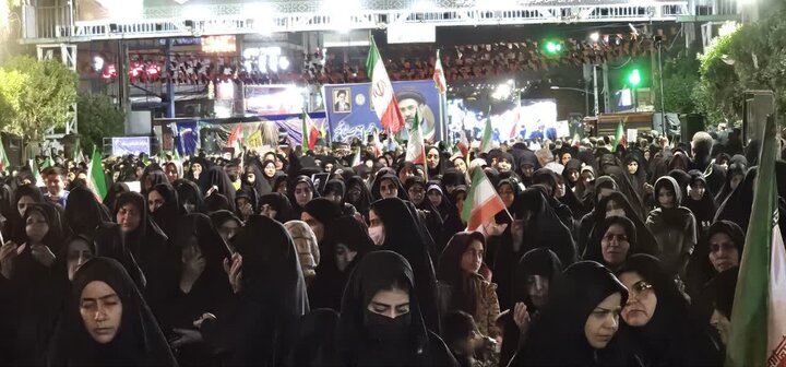 تصاویر/ تجمعی از جنس سوگ و حماسه در جیرفت